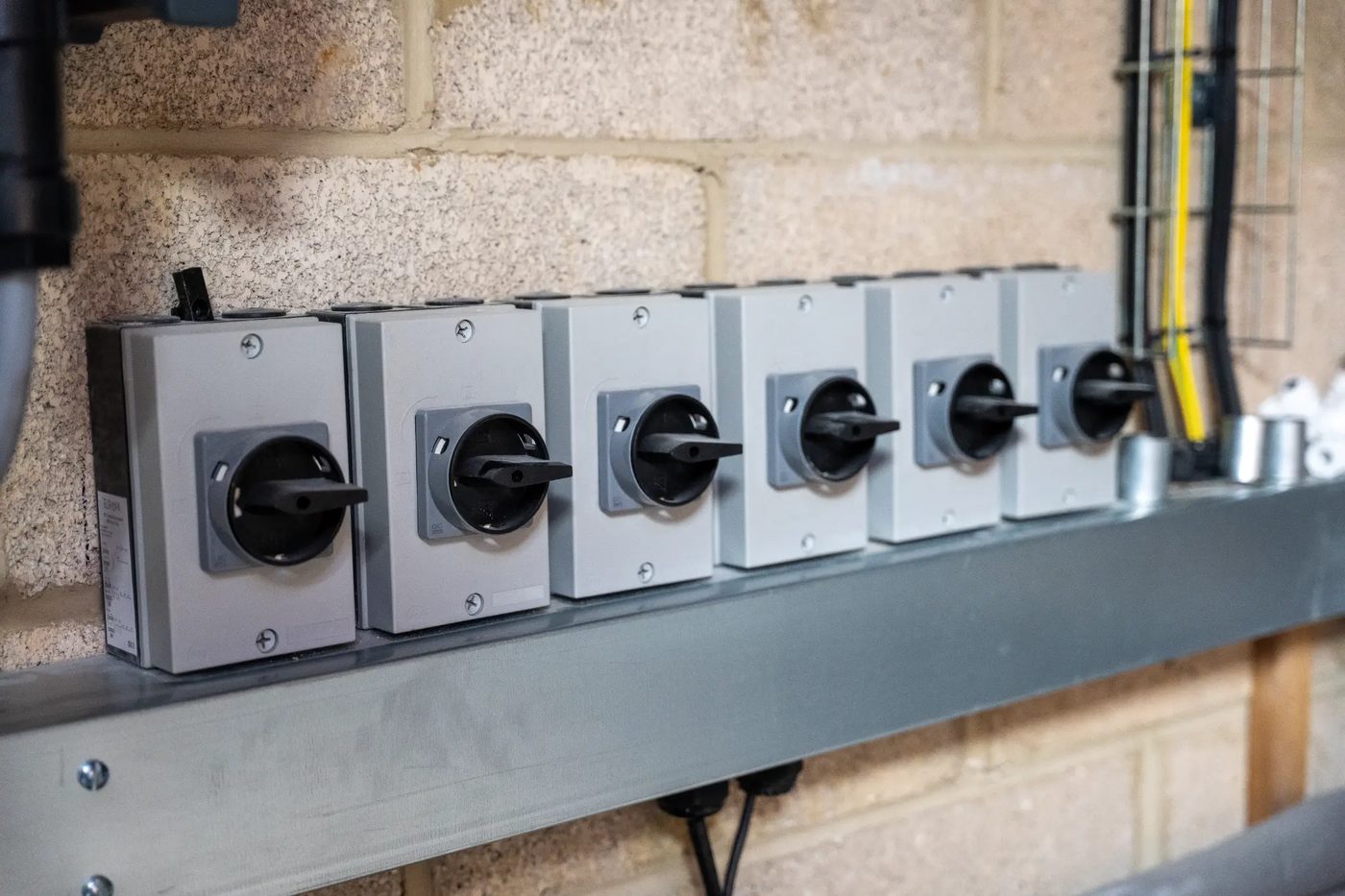 DC isolators installed