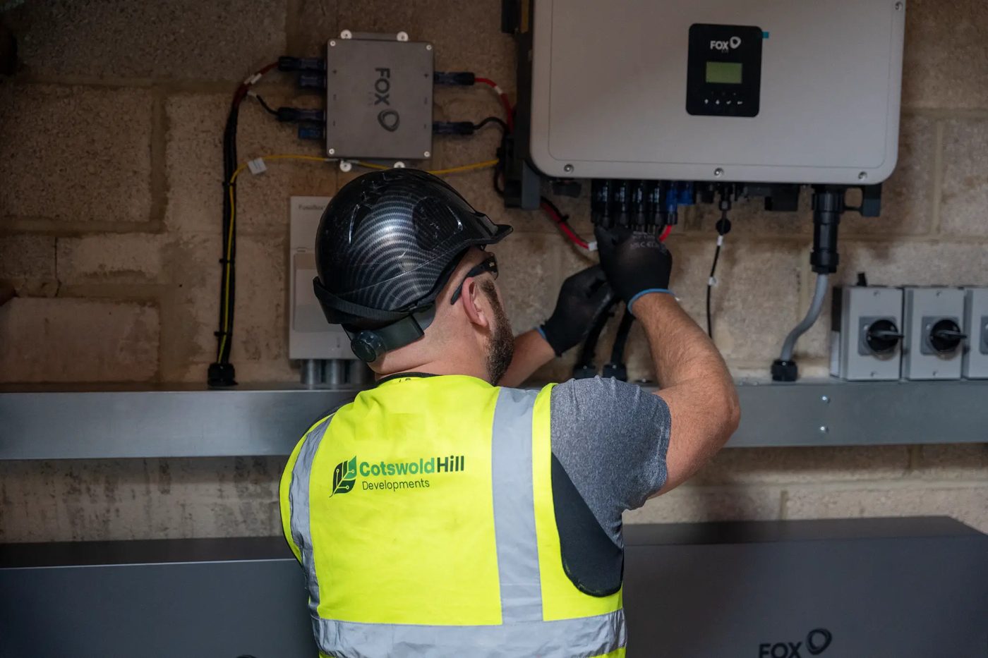 Fox inverter and electrical installation